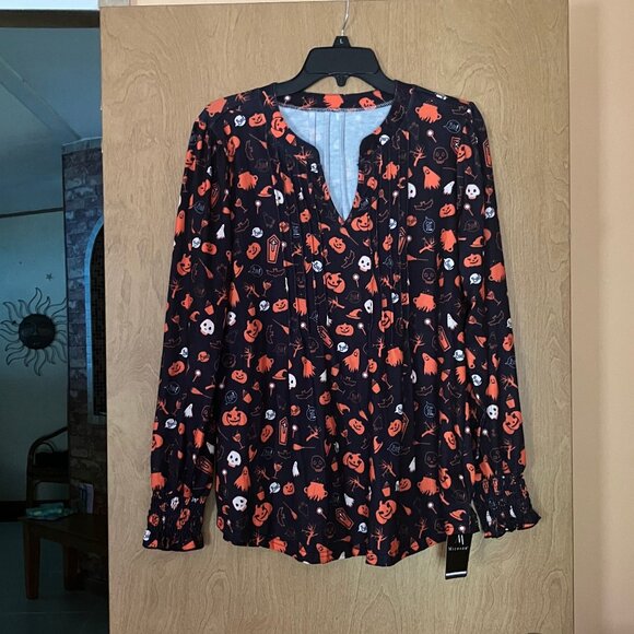 NWT Halloween Womens V neck Puff sleeve pleated tee - Picture 1 of 3